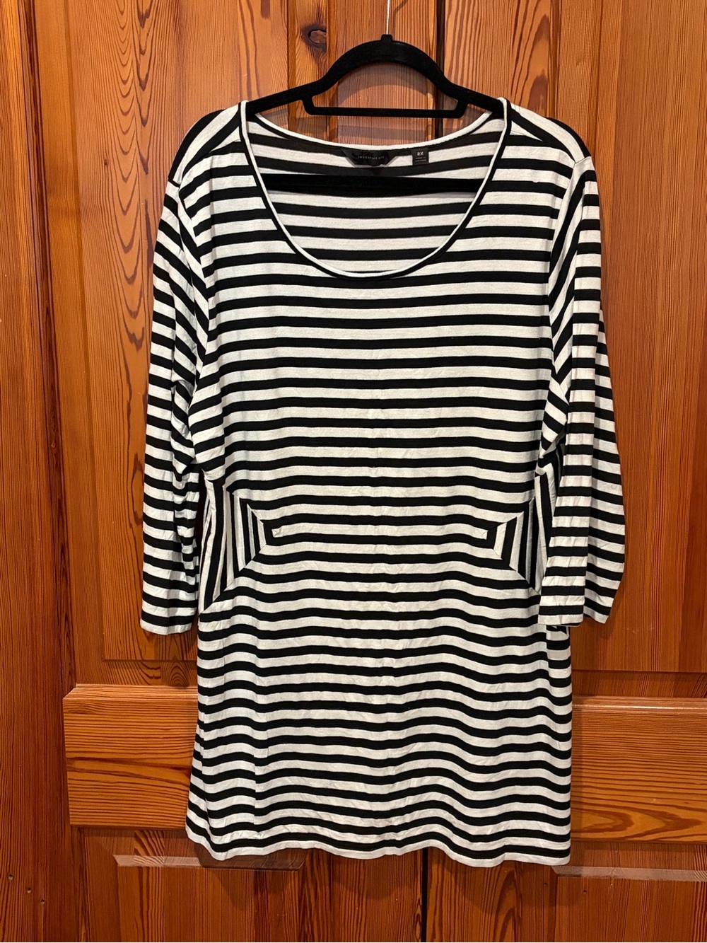 Investments Black & White Striped Long Sleeve Scoop Dress
